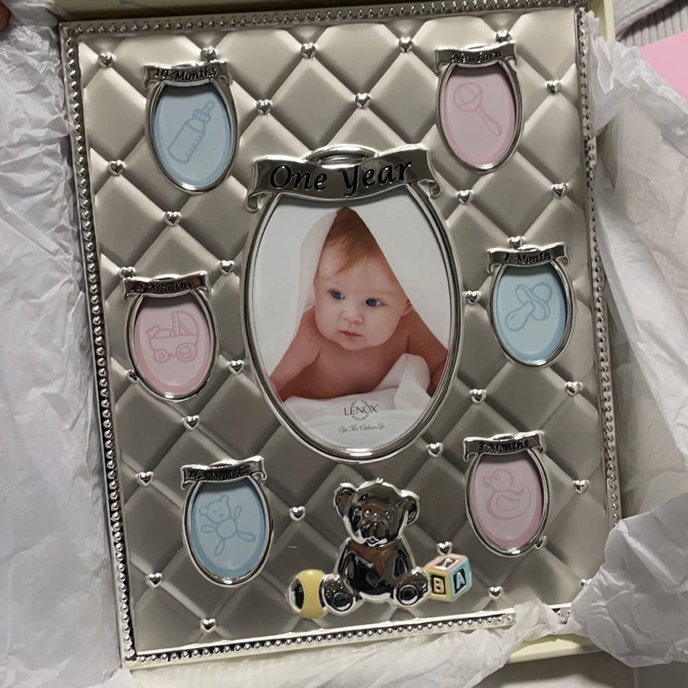 Brand new original box baby pic frame birth -  1 year frame